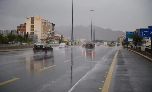 سقوط أمطار.. الأرصاد تحذر من انخفاض درجات الحرارة غدا